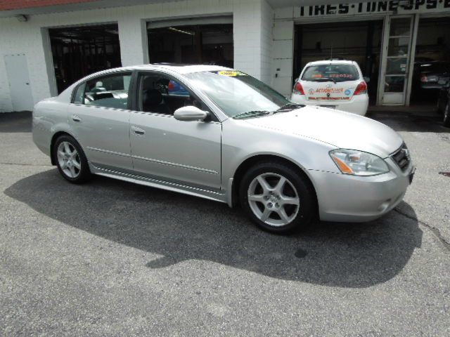 2003 Nissan Altima LE