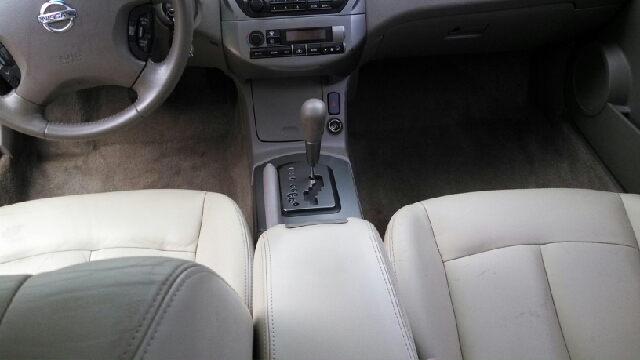 2003 Nissan Altima LE