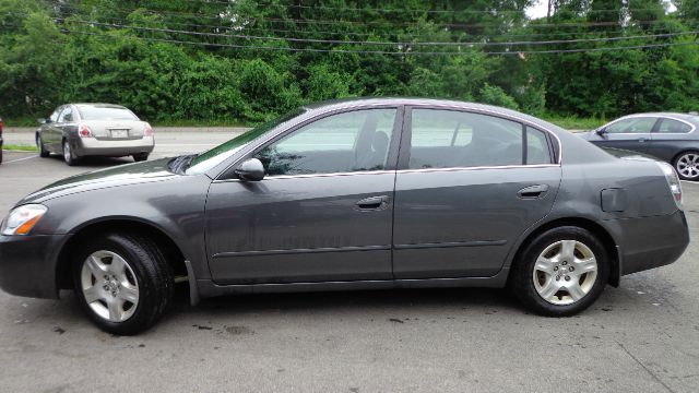 2003 Nissan Altima Pickupslt Quad Cab SWB 4WD 4x4 Truck