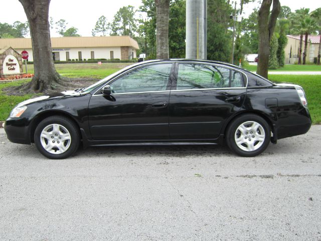 2003 Nissan Altima Pickupslt Quad Cab SWB 4WD 4x4 Truck