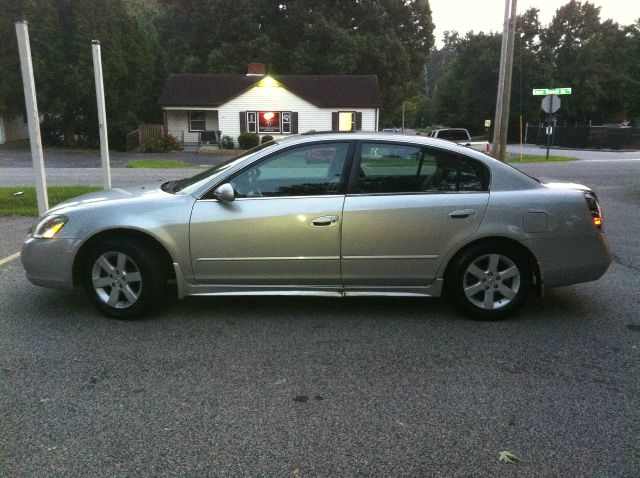 2003 Nissan Altima SLT Quad Cab 2WD