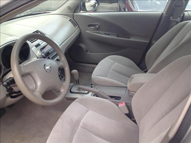 2003 Nissan Altima 2WD Crew Cab 140.5 Laramie