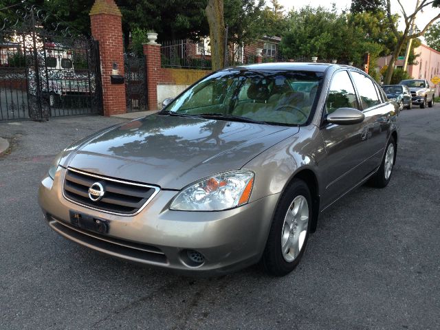 2003 Nissan Altima Pickupslt Quad Cab SWB 4WD 4x4 Truck