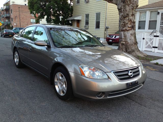 2003 Nissan Altima Pickupslt Quad Cab SWB 4WD 4x4 Truck