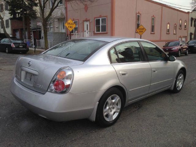 2003 Nissan Altima Pickupslt Quad Cab SWB 4WD 4x4 Truck