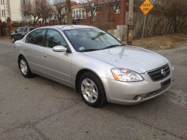 2003 Nissan Altima Pickupslt Quad Cab SWB 4WD 4x4 Truck