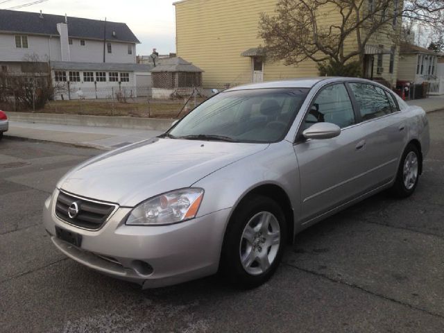 2003 Nissan Altima Pickupslt Quad Cab SWB 4WD 4x4 Truck