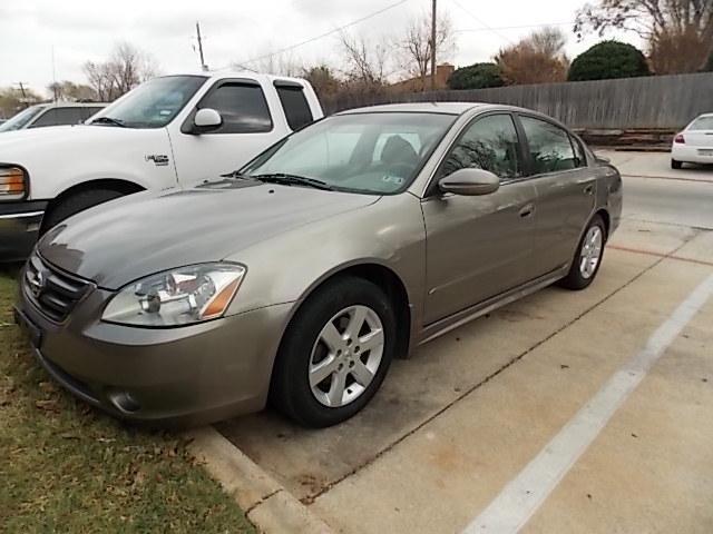 2003 Nissan Altima Unknown