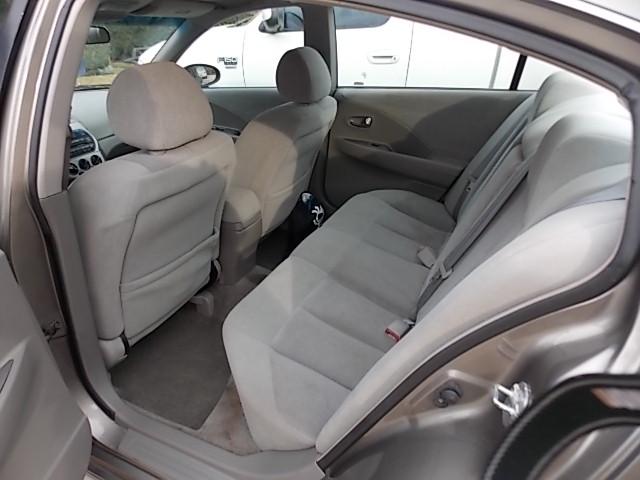 2003 Nissan Altima Unknown