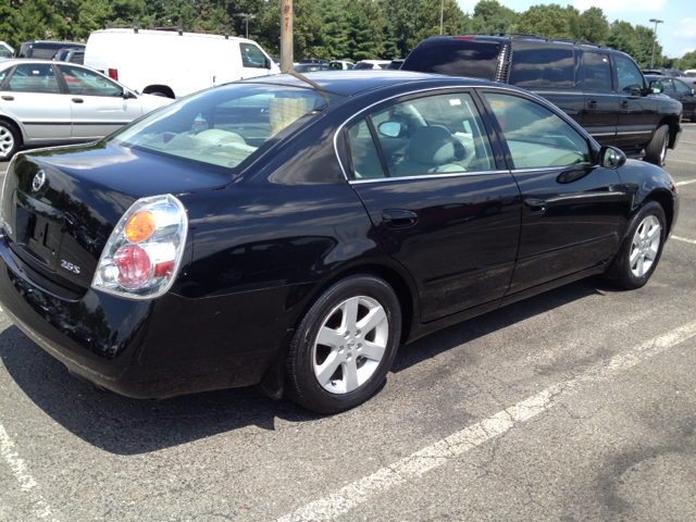 2003 Nissan Altima Pickupslt Quad Cab SWB 4WD 4x4 Truck