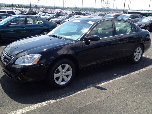 2003 Nissan Altima Pickupslt Quad Cab SWB 4WD 4x4 Truck