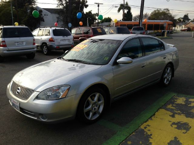 2003 Nissan Altima LE