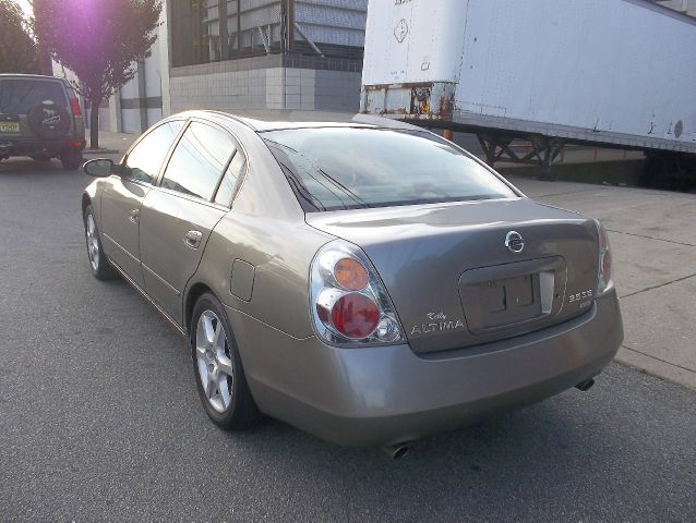 2003 Nissan Altima LE