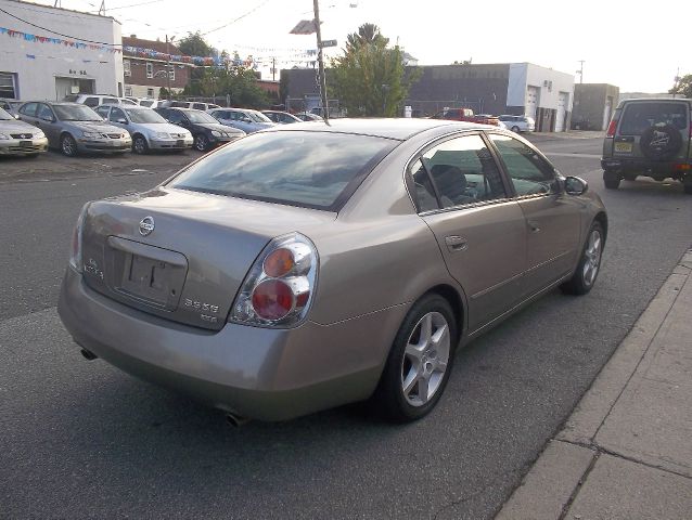 2003 Nissan Altima LE