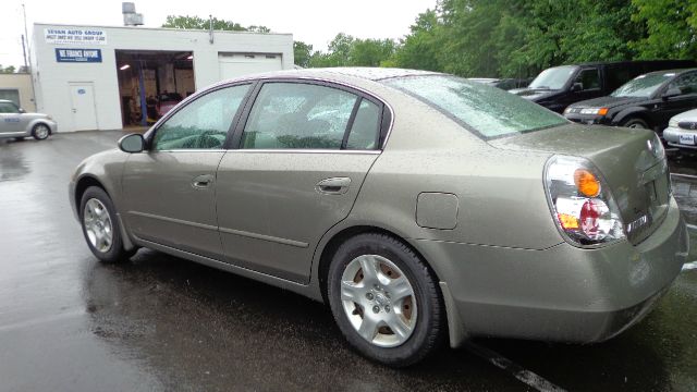 2004 Nissan Altima Pickupslt Quad Cab SWB 4WD 4x4 Truck