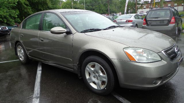 2004 Nissan Altima Pickupslt Quad Cab SWB 4WD 4x4 Truck