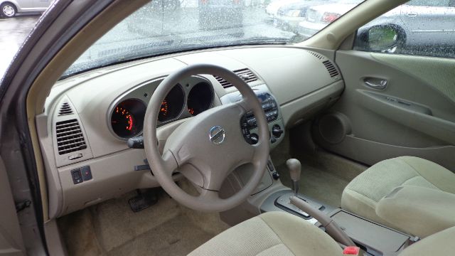 2004 Nissan Altima Pickupslt Quad Cab SWB 4WD 4x4 Truck