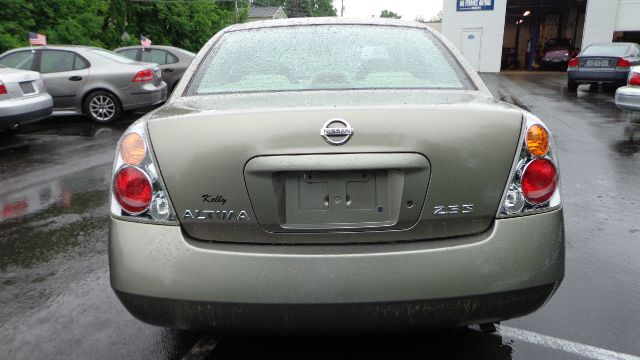 2004 Nissan Altima Pickupslt Quad Cab SWB 4WD 4x4 Truck