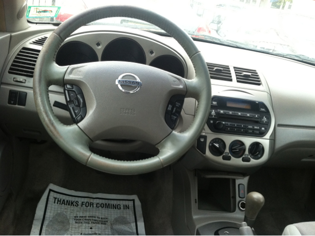 2004 Nissan Altima Pickupslt Quad Cab SWB 4WD 4x4 Truck