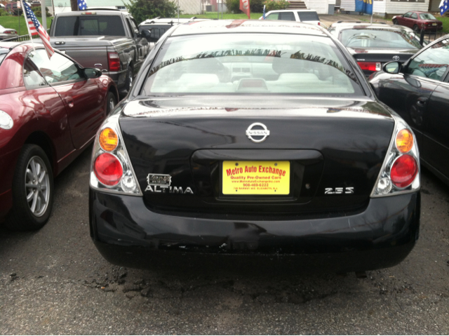 2004 Nissan Altima Pickupslt Quad Cab SWB 4WD 4x4 Truck