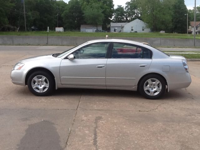 2004 Nissan Altima SLT Quad Cab 2WD