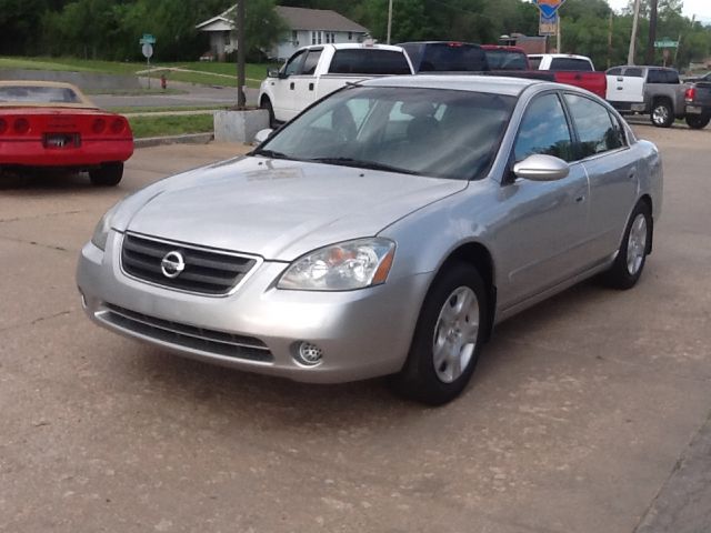 2004 Nissan Altima SLT Quad Cab 2WD