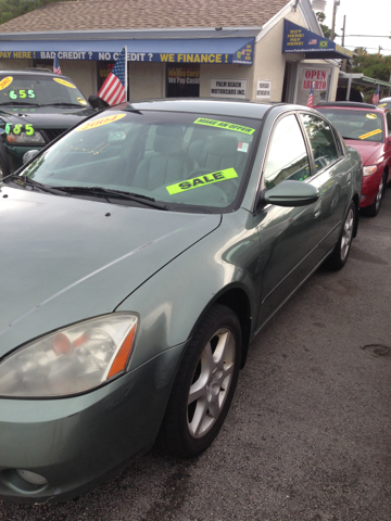 2004 Nissan Altima LE