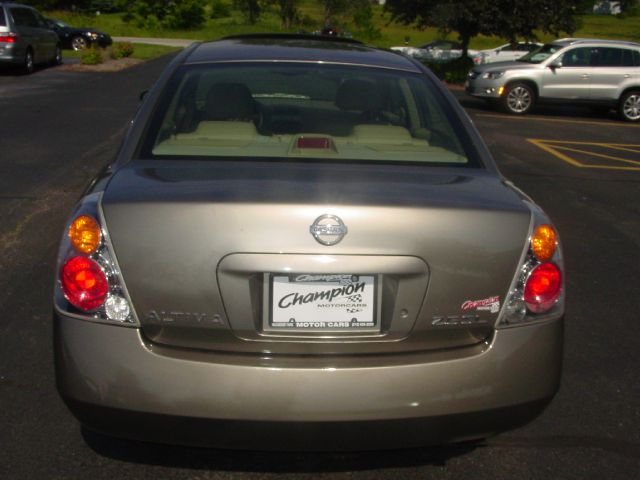 2004 Nissan Altima SLT Quad Cab 2WD