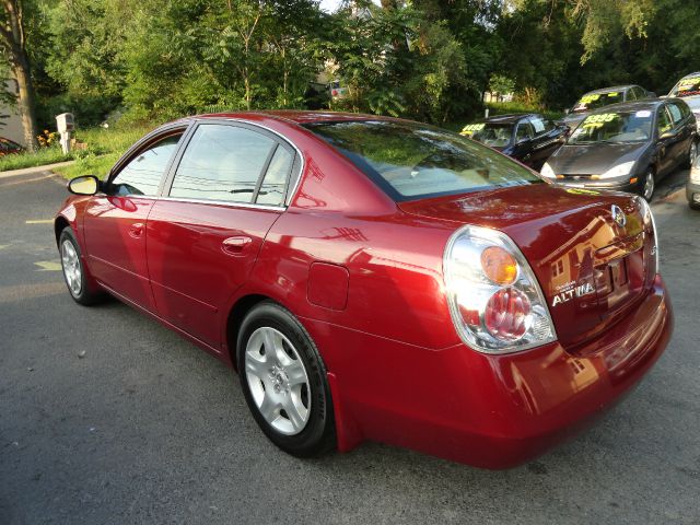 2004 Nissan Altima Pickupslt Quad Cab SWB 4WD 4x4 Truck