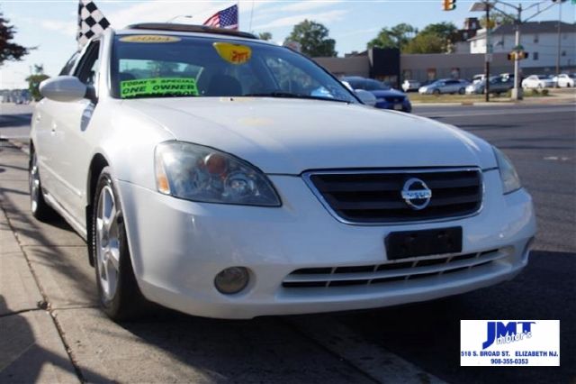 2004 Nissan Altima LE