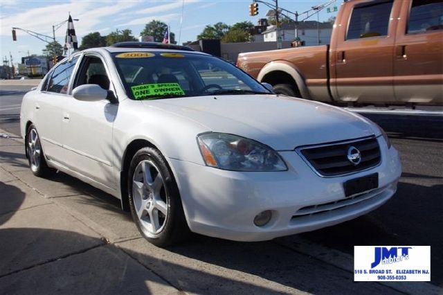 2004 Nissan Altima LE