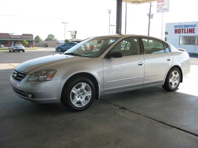 2004 Nissan Altima Pickupslt Quad Cab SWB 4WD 4x4 Truck