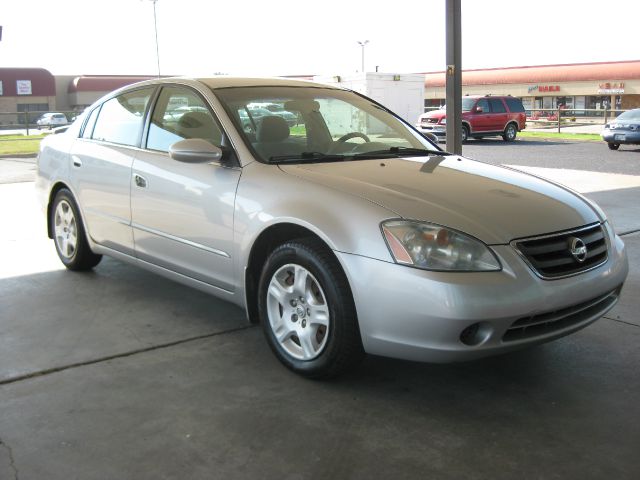 2004 Nissan Altima Pickupslt Quad Cab SWB 4WD 4x4 Truck