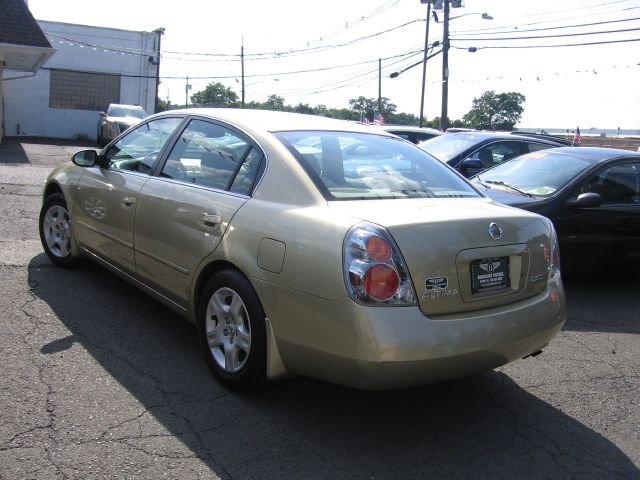 2004 Nissan Altima Pickupslt Quad Cab SWB 4WD 4x4 Truck