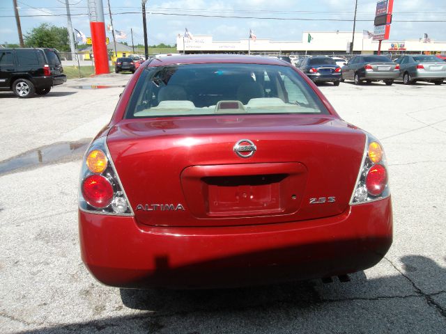 2004 Nissan Altima Pickupslt Quad Cab SWB 4WD 4x4 Truck