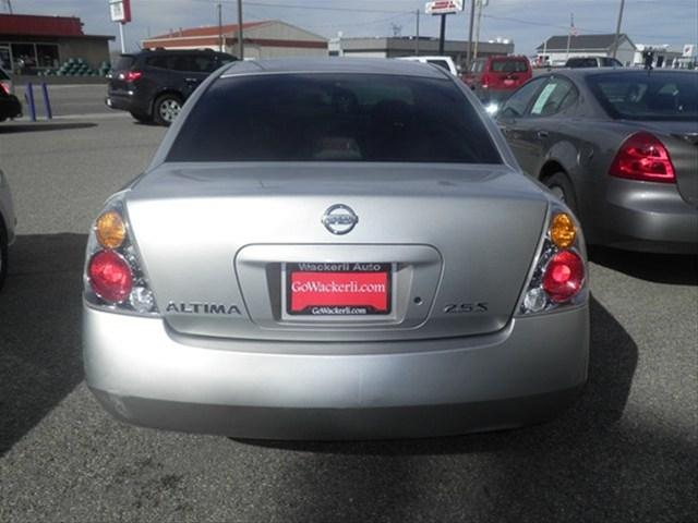 2004 Nissan Altima Pickupslt Quad Cab SWB 4WD 4x4 Truck