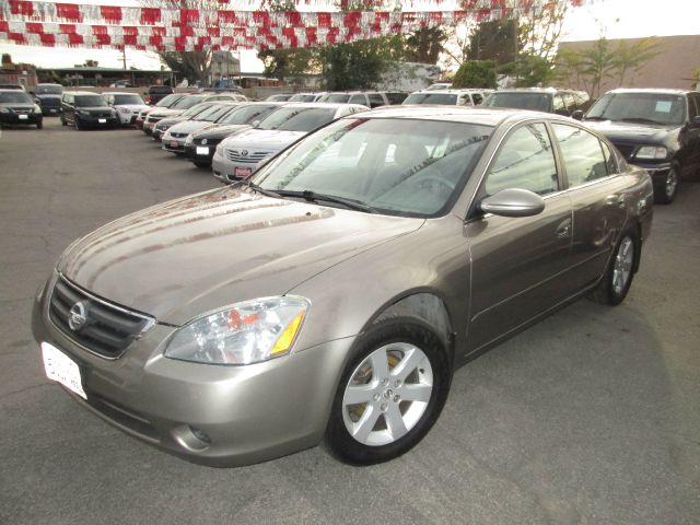 2004 Nissan Altima Pickupslt Quad Cab SWB 4WD 4x4 Truck