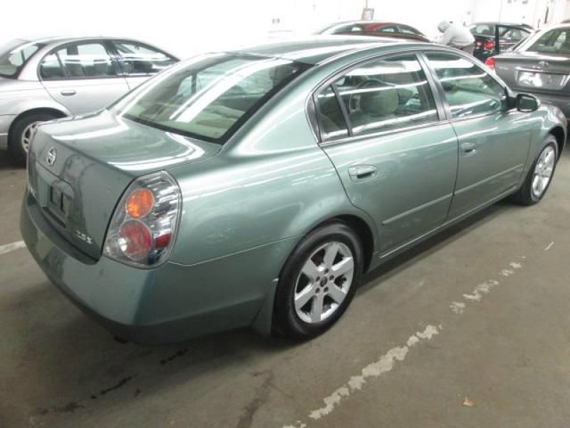 2004 Nissan Altima Pickupslt Quad Cab SWB 4WD 4x4 Truck