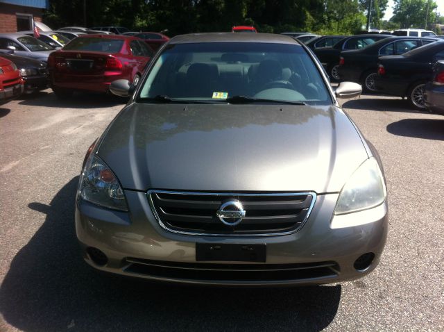 2004 Nissan Altima Pickupslt Quad Cab SWB 4WD 4x4 Truck