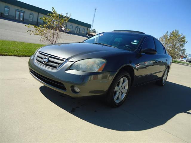 2004 Nissan Altima 4-D Sedan