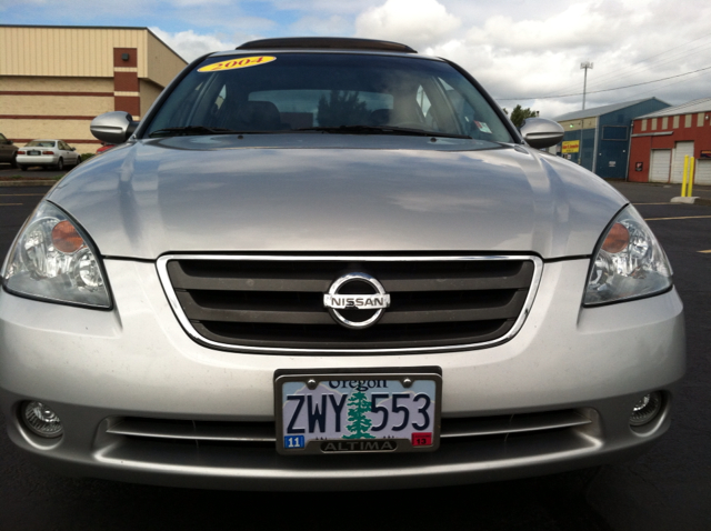 2004 Nissan Altima SLT Quad Cab 2WD