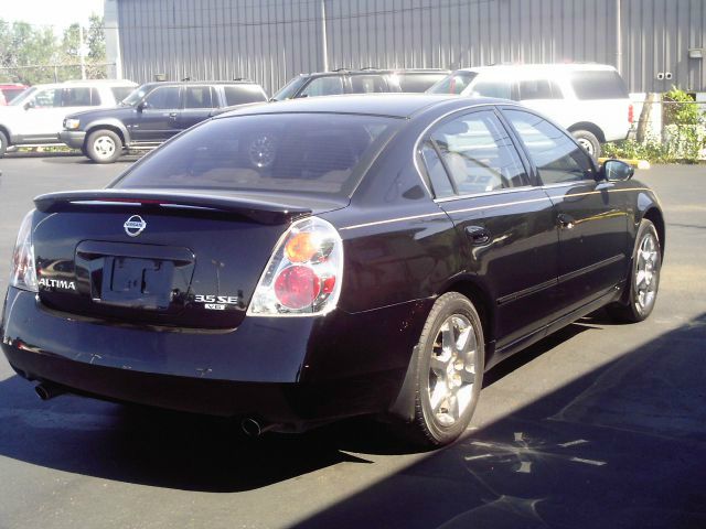 2004 Nissan Altima LE