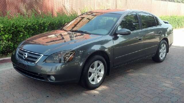 2004 Nissan Altima Pickupslt Quad Cab SWB 4WD 4x4 Truck