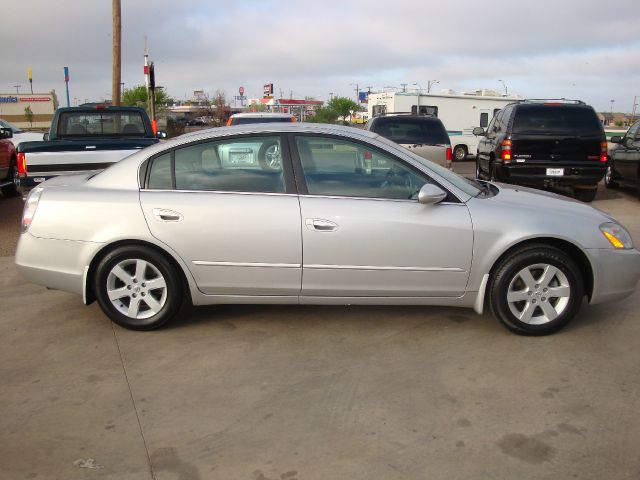 2004 Nissan Altima SLT Quad Cab 2WD