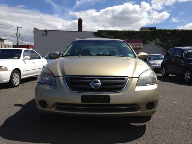 2004 Nissan Altima Sl500 W/navigation / Keyless GO Convertible