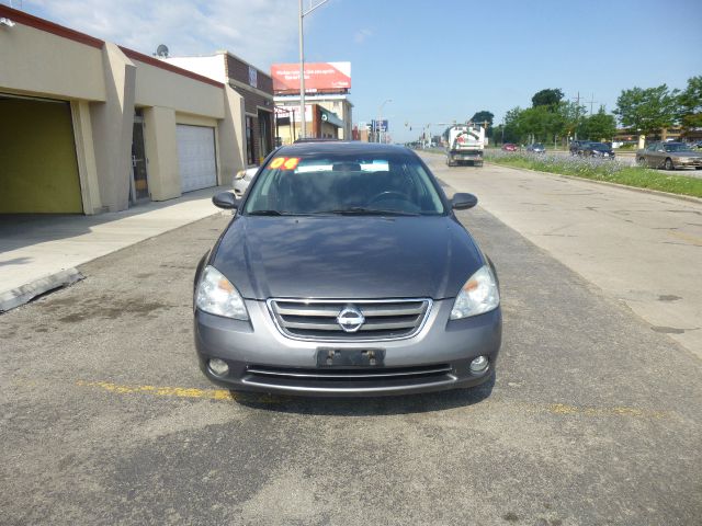 2004 Nissan Altima LE