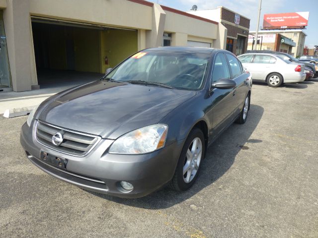 2004 Nissan Altima LE