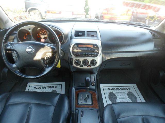 2004 Nissan Altima SLT Quad Cab 2WD