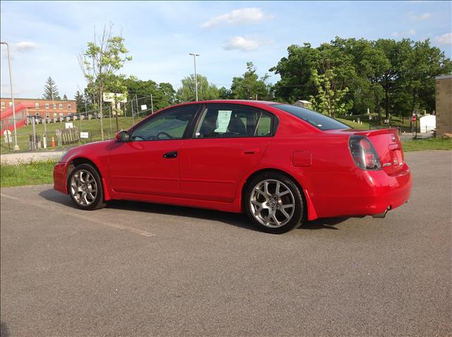 2005 Nissan Altima Crew Cab Standard Box 4-wheel Drive SLE