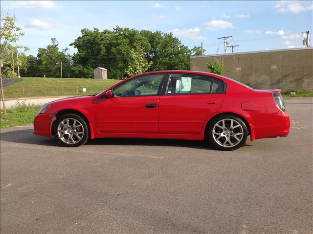 2005 Nissan Altima Crew Cab Standard Box 4-wheel Drive SLE